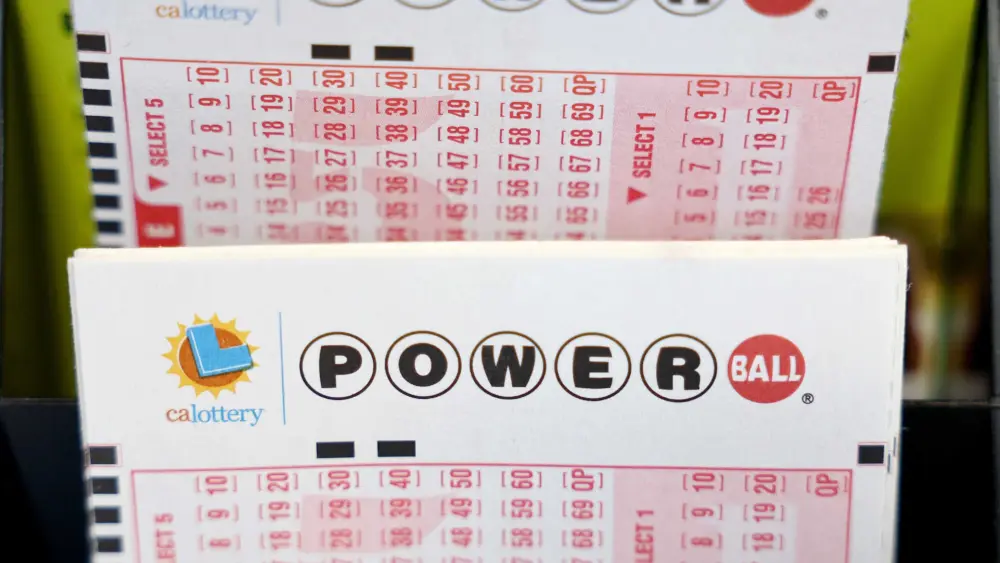 Powerball player left in tears after winning $200K: The emotional story behind the win