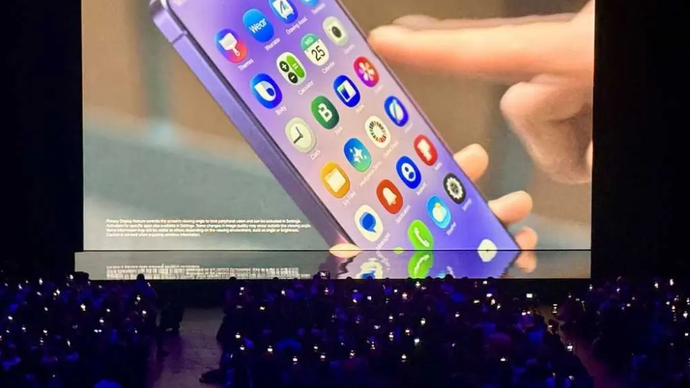 Samsung is discontinuing its texting app, tells impacted users to switch to Google Messages