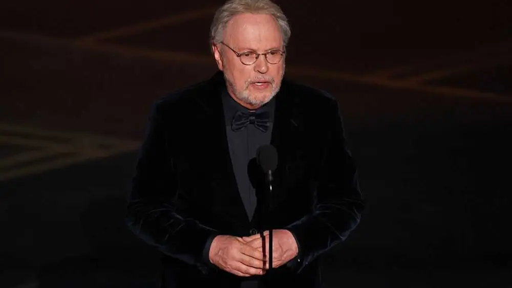 Billy Crystal eyes return to Broadway in one-man show about the house he lost to LA wildfires