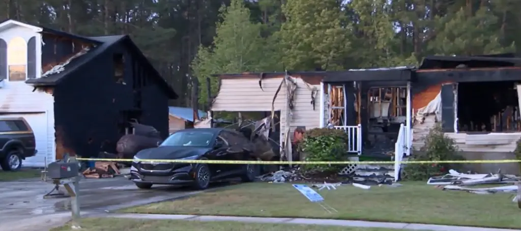 Early morning house fire in Georgetown displaces eight, damages multiple homes