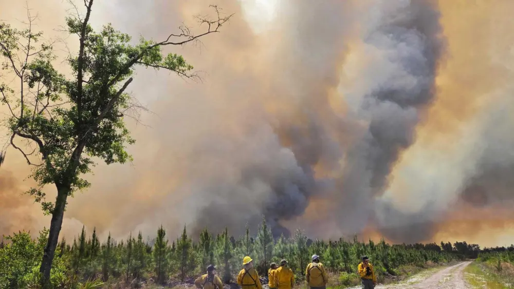 Homes destroyed, evacuations, air quality: What to know about the Southeast Georgia wildfires