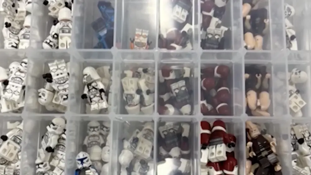 Police say scammer purchased $34K of Lego sets, then returned them filled with dried pasta