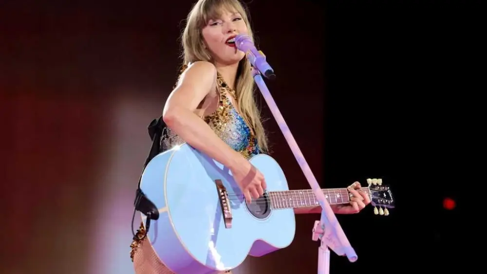 Taylor Swift files trademark applications to protect her voice and image from AI