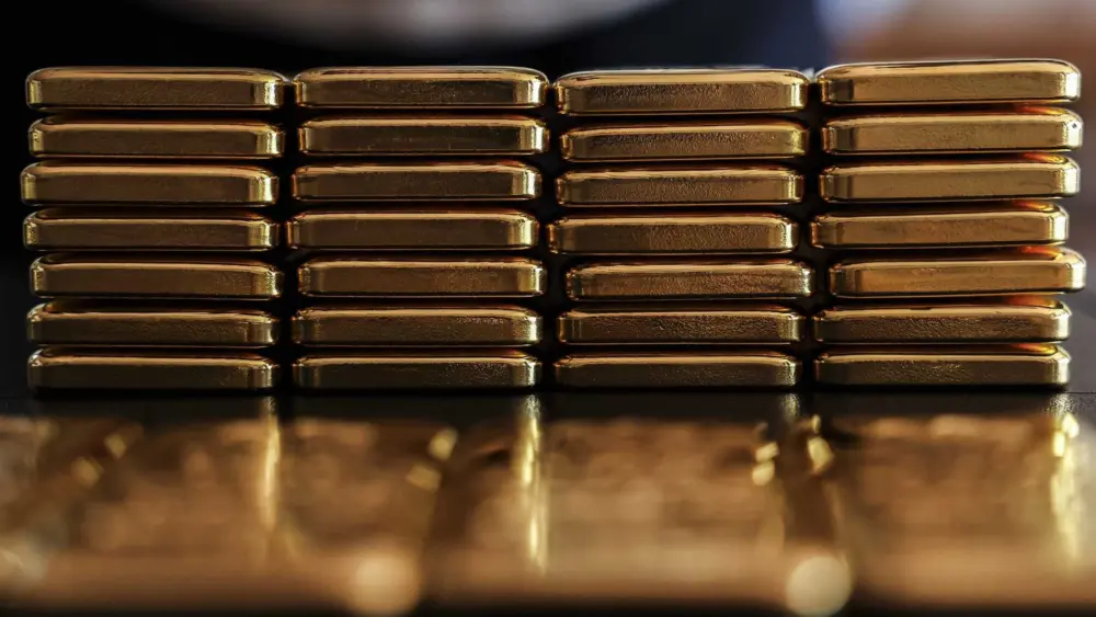 A woman lost nearly $100k in a gold bar scam. Here's what happened