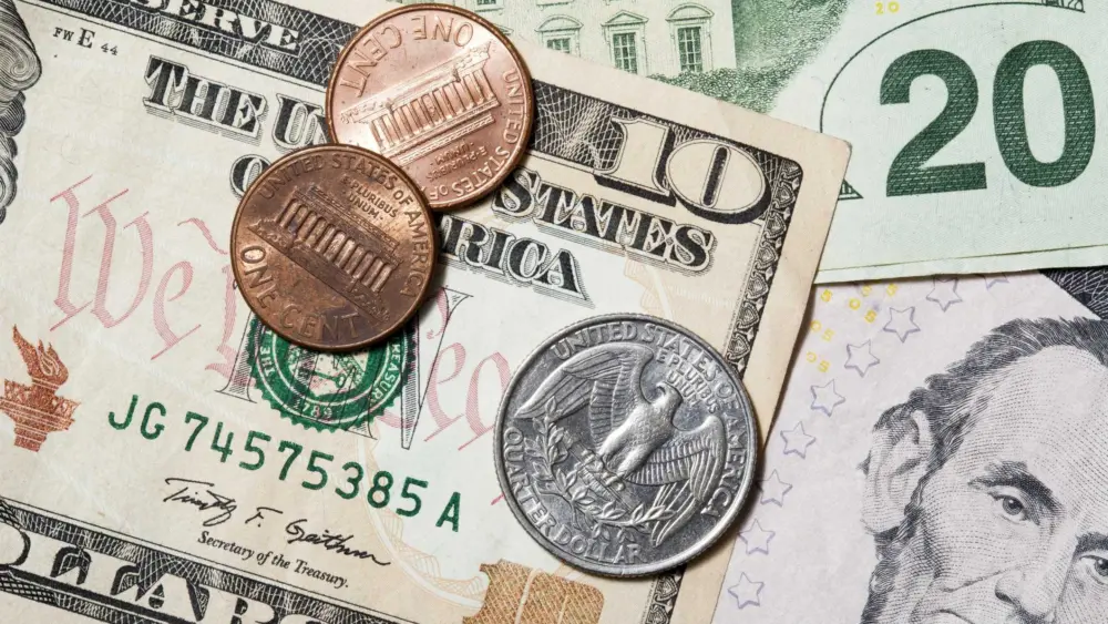 Lawmakers introduce bill to raise federal minimum wage to $25 an hour