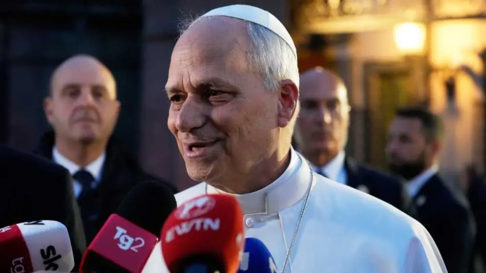 Trump again assails Pope Leo, potentially complicating Rubio's visit to the Vatican this week