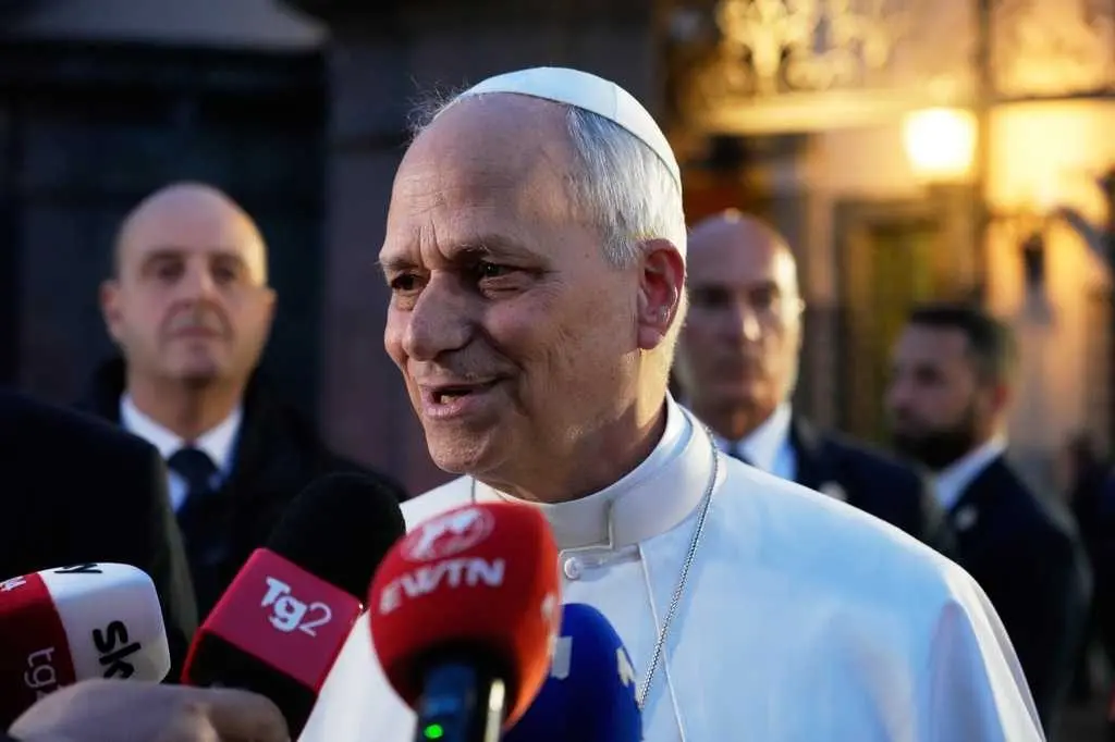 Trump again assails Pope Leo, potentially complicating Rubio's visit to the Vatican this week