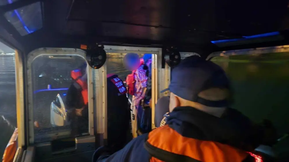 Coast Guard rescues 2 near Savannah River after they tried to enter the U.S. illegally