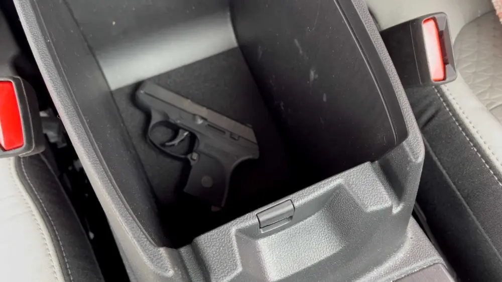 Governor vetoes bill tied to Savannah gun ordinance