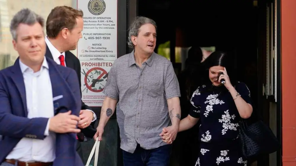 Richard Glossip out on bond after nearly 30 years behind bars