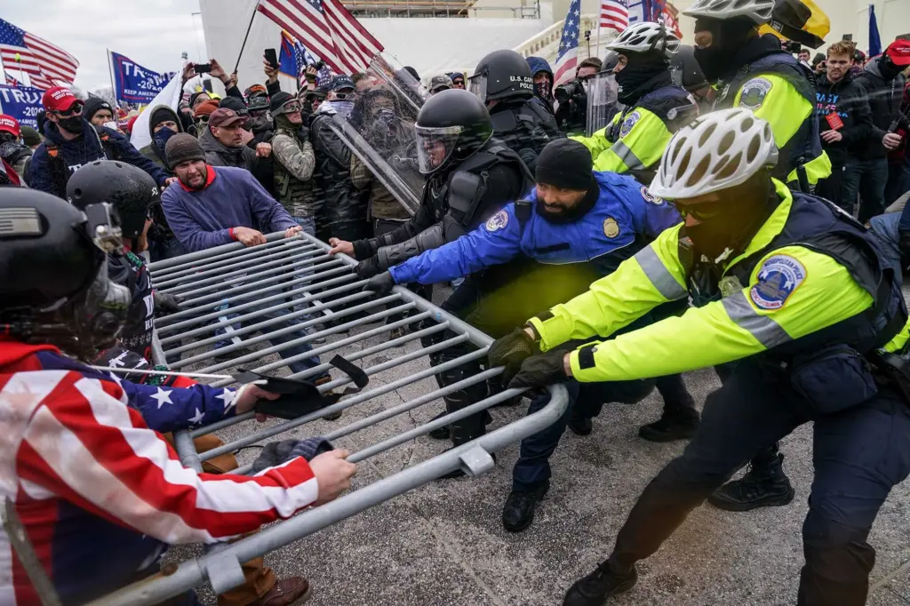 'This is long overdue': Pardoned Jan. 6 rioters celebrate DOJ's $1.8 billion compensation fund