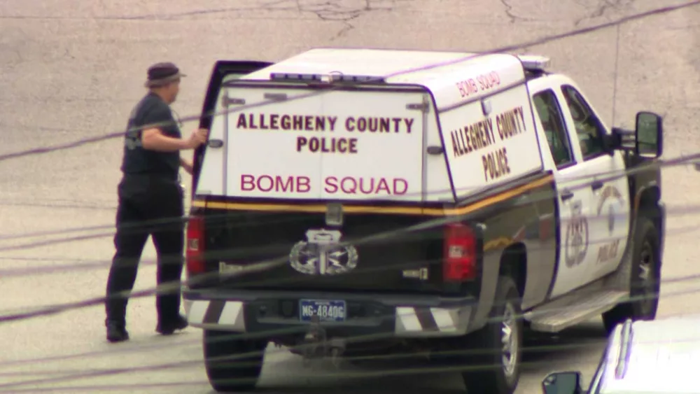 bomb-squad-at-scene-66940ff669310344625