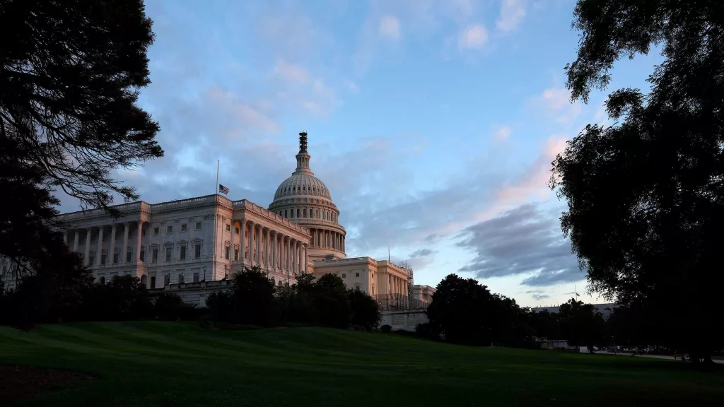 us-capitol-building-jpg-65365aa06912e871349