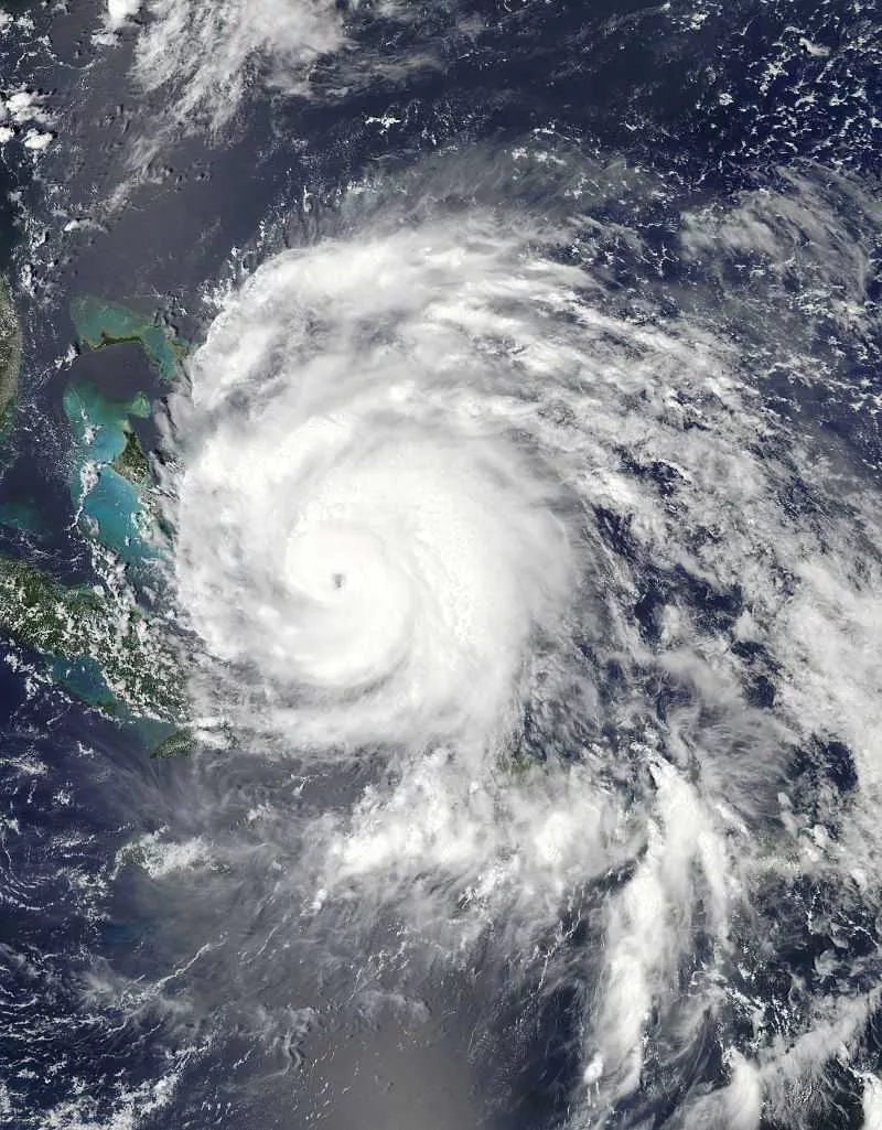 hurricane-irene-2011-1507656246845121