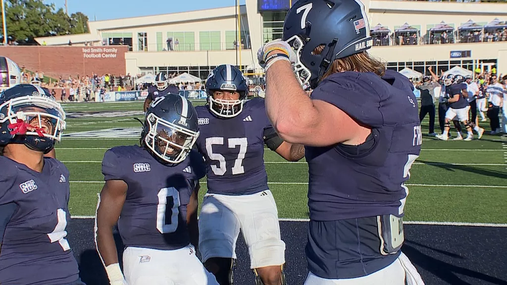 georgia-southern-tight-end-tyler-fromm-celebrates-after-catching-a-touchdown-against-jmu-6716c7afe487f433425