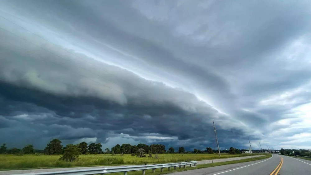 shelf-cloud-669bb8853f79d299001