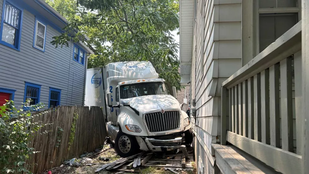 thumbnail-semi-v-house-66a2f85f134c3674131