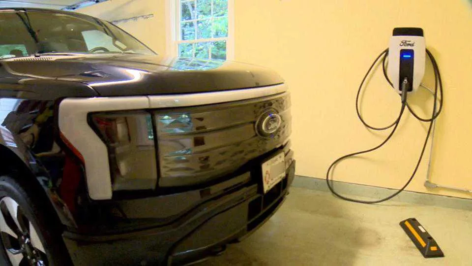 brian-foreman-s-ford-f-150-lightning-truck-66a921479206c439935