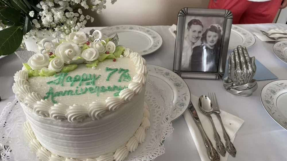 harrison-cake-66bfbd54e98fd66894
