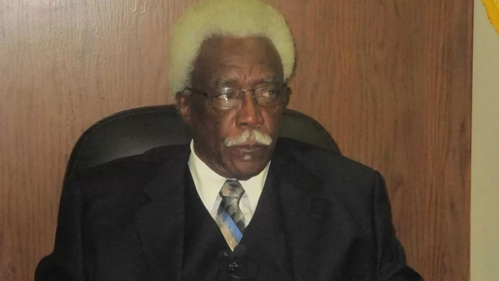 cnn-l19jb21wb25lbnrzl2ltywdll2luc3rhbmnlcy9jbtbtbho0djuwmda2m2i2a25idtd6ohnk-l19jb21wb25lbnrzl2fydgljbguvaw5zdgfuy2vzl2ntmg1sdmzidzawmg5rdna4zmdszmrhynm-jpg-66d8253ad603811844