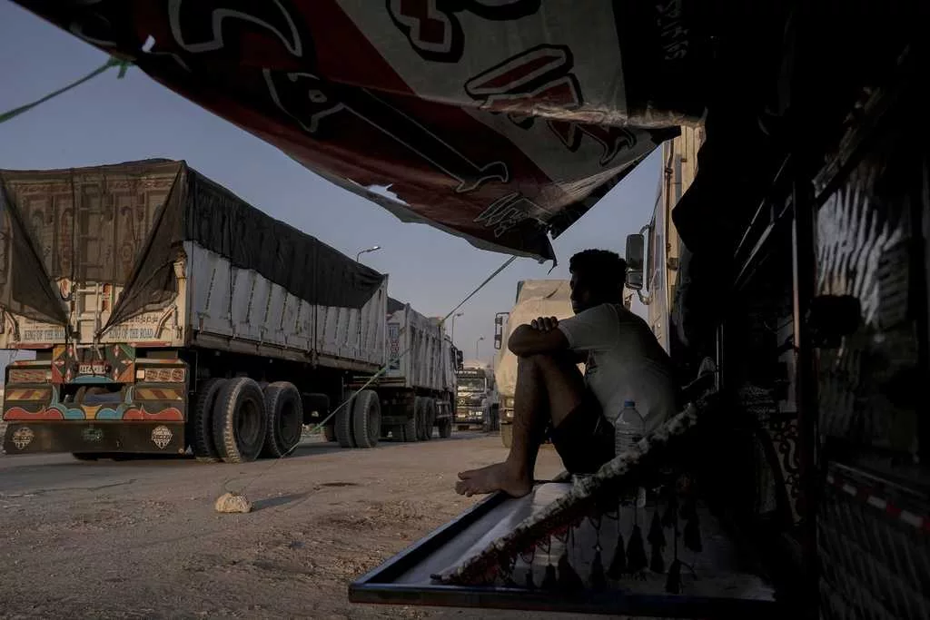 ap266dfb5d13fa96892943