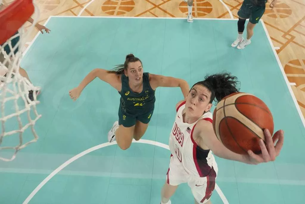 Breanna Stewart, US women's basketball team advances to gold medal game at Paris Olympics