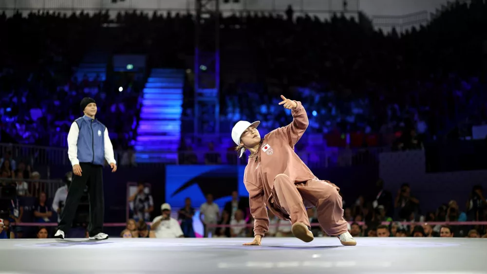 Japan's B-girl Ami Wins Olympic Breaking's First Gold Medal | Rewind ...