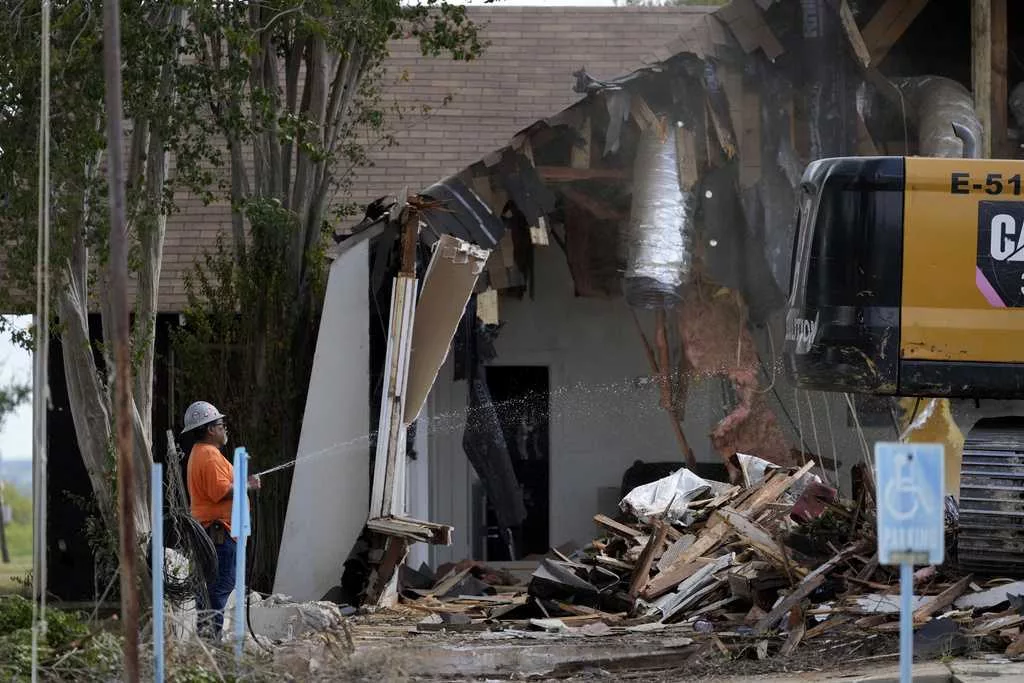 Crews begin demolishing Texas church where gunman killed more than two dozen in 2017