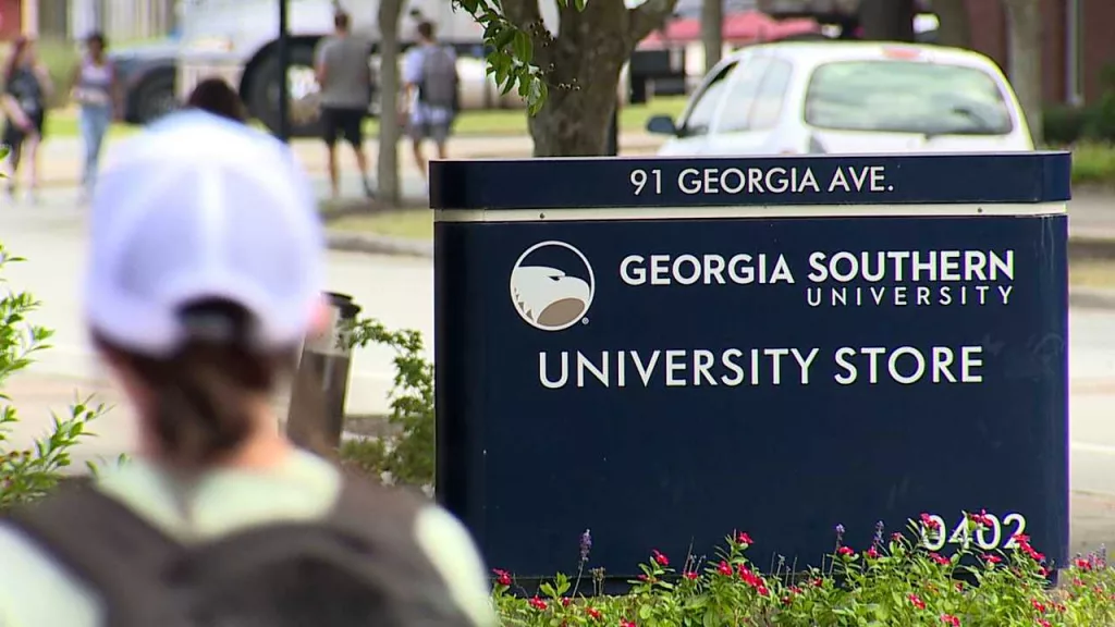 Georgia Southern students back to class for start of new semester