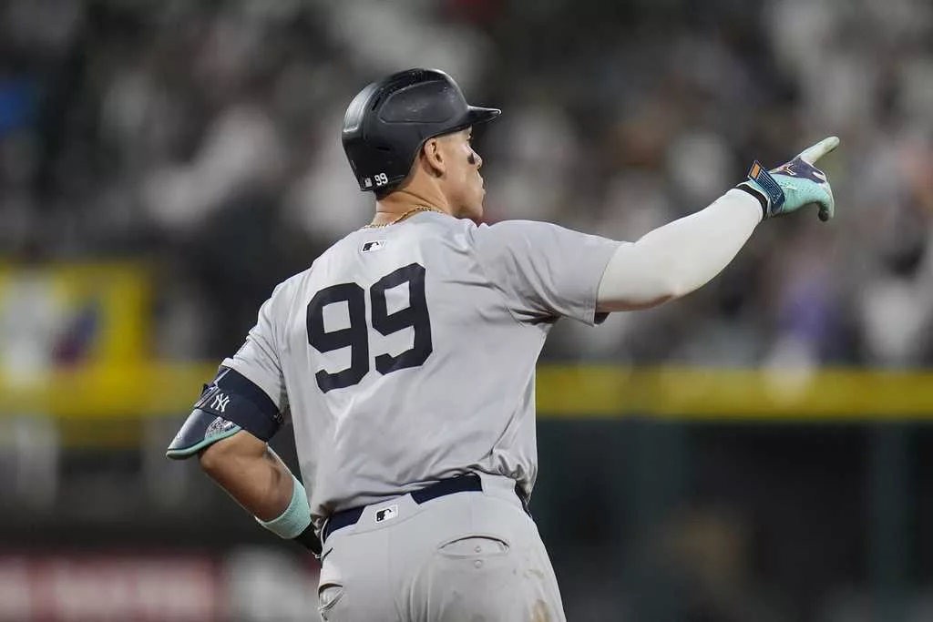 Aaron Judge becomes fastest to 300 homers