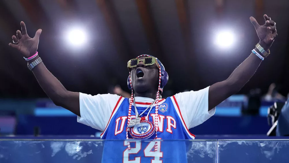 Flavor Flav helps Paralympic athlete raise money to have parents watch him compete