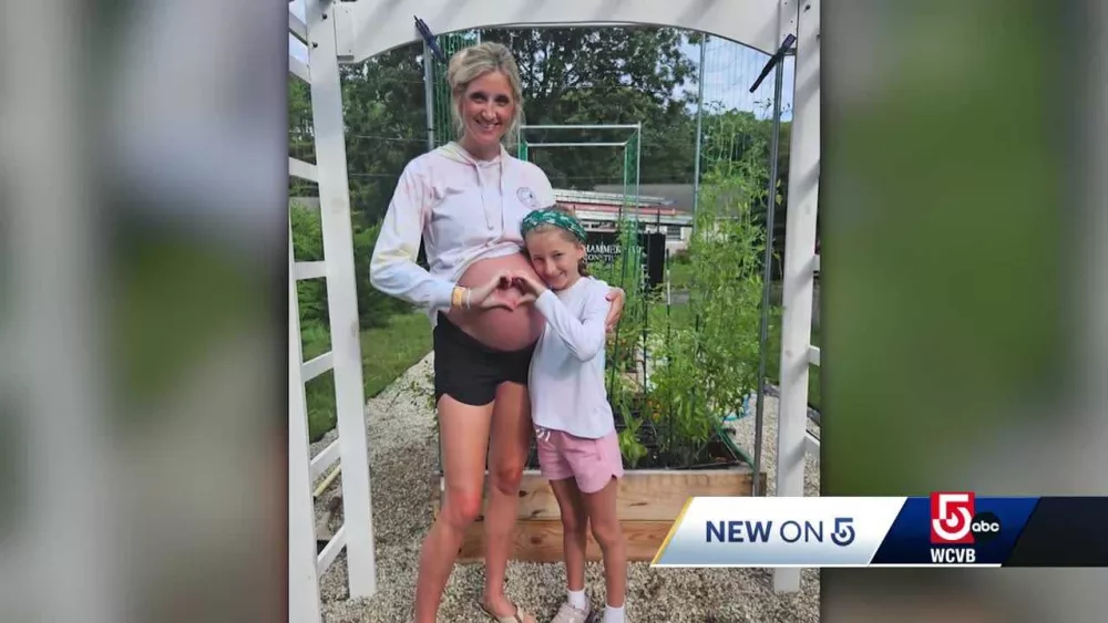 Massachusetts couple delivers baby on roadside during summer traffic