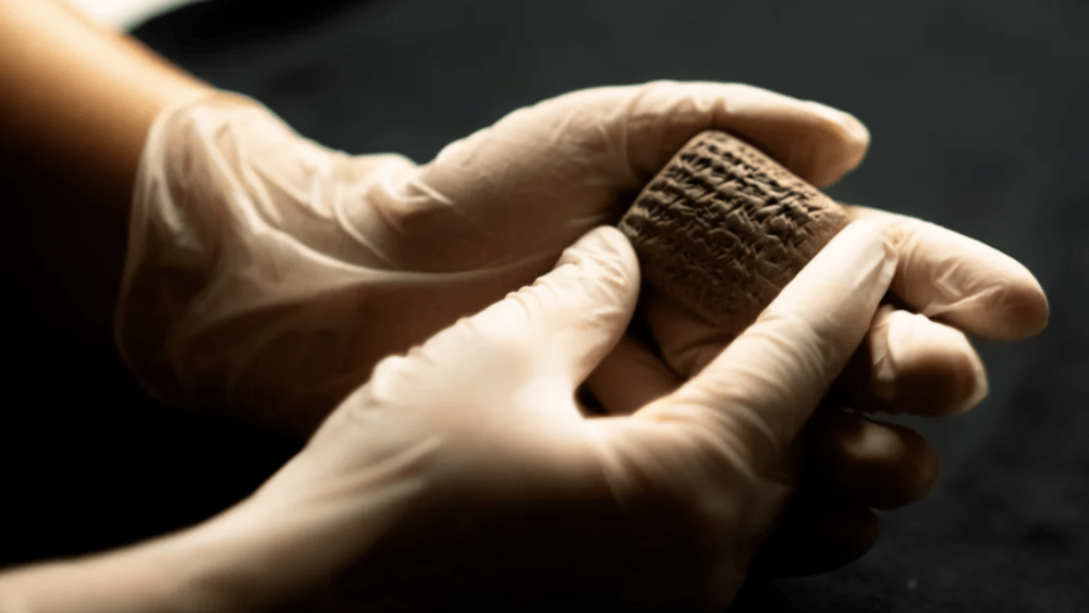 Archaeologists unearth 3,500-year-old clay tablet following earthquake