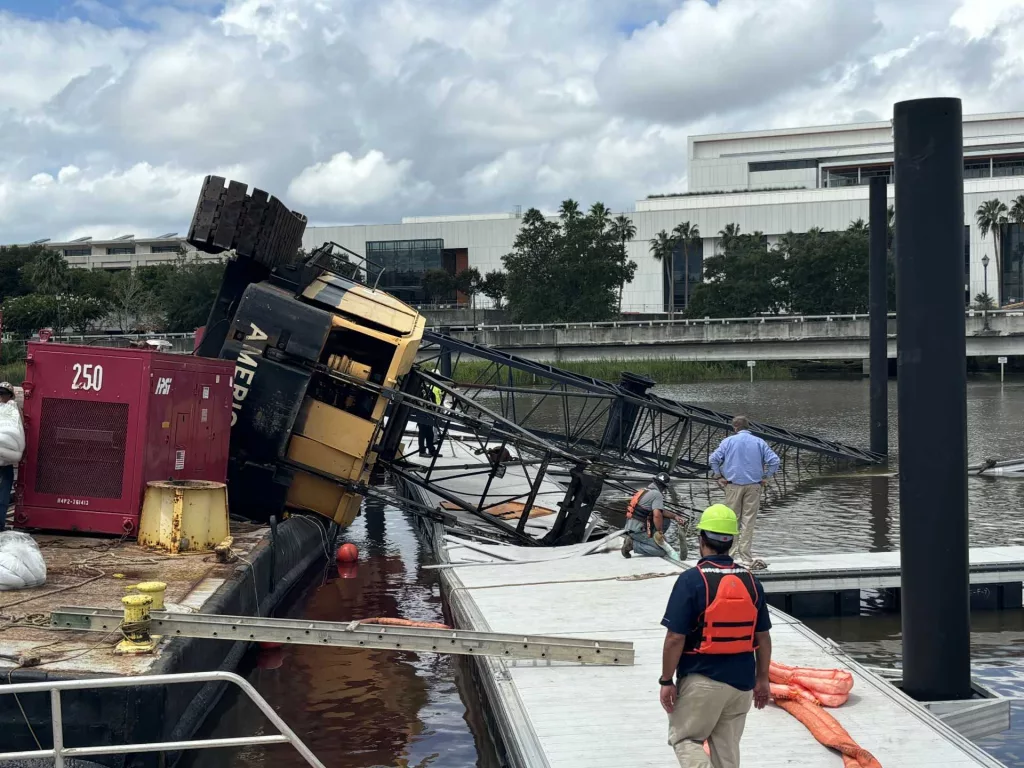 Fire crews respond after crane collapses near Savannah Convention Center