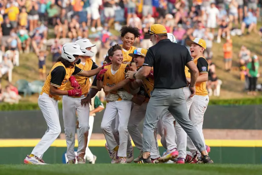 How did Little League World Series winners celebrate? Hill slide races