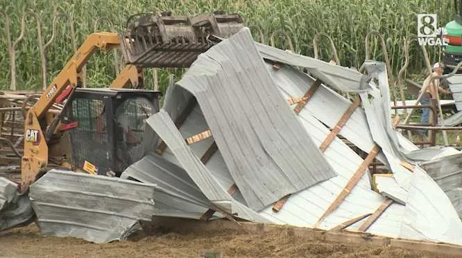 Cows trapped as barn in Pennsylvania collapses