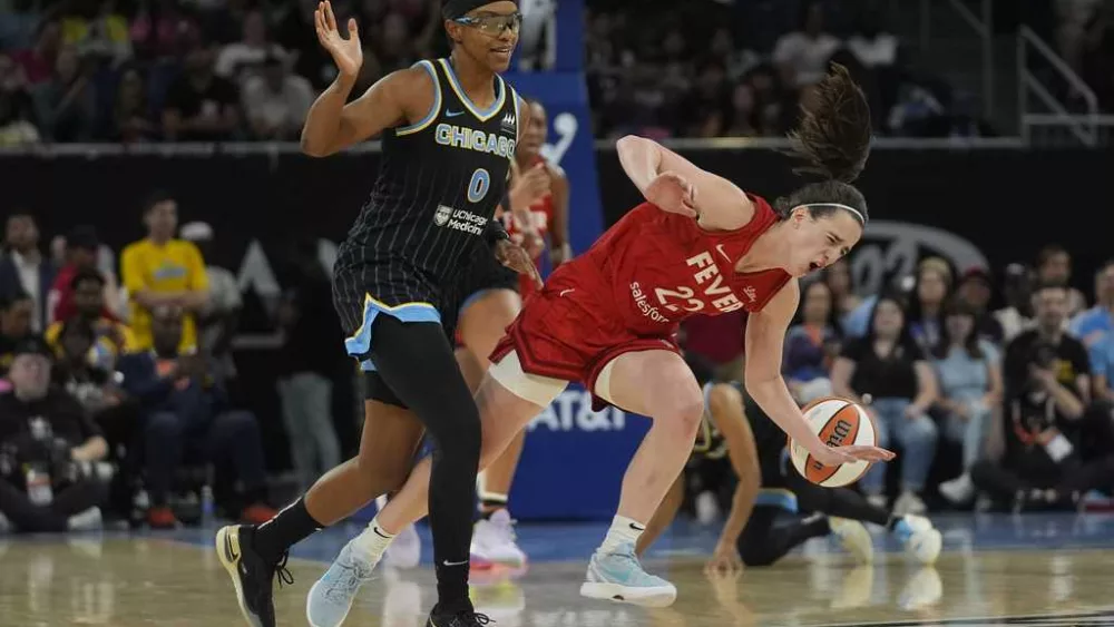 Caitlin Clark has career-high 31 points, 12 assists in Fever win