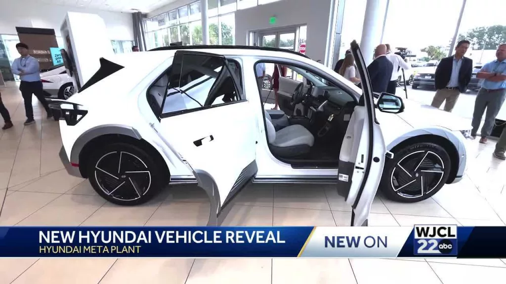 Hyundai meta-plant nears completion and introduces the public to the first car to be made