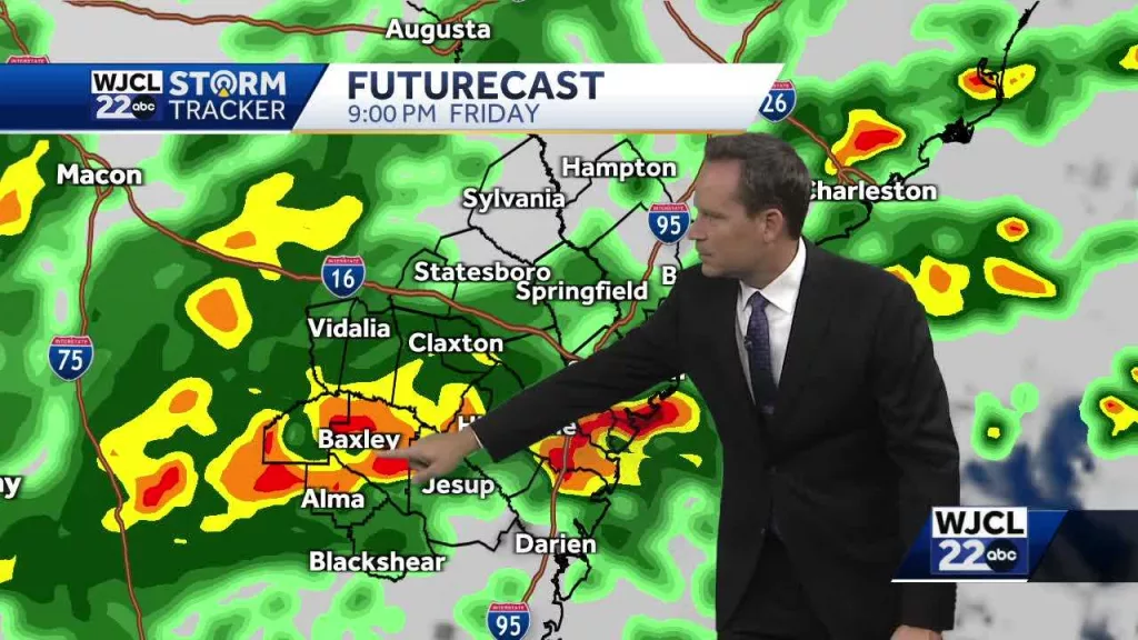 Tracking thunderstorms, potential for heavy rain