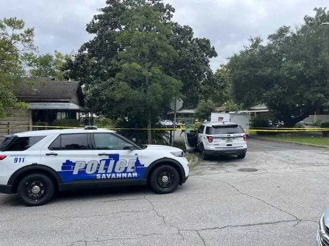 Police: Man found shot in vehicle in Savannah, taken to hospital