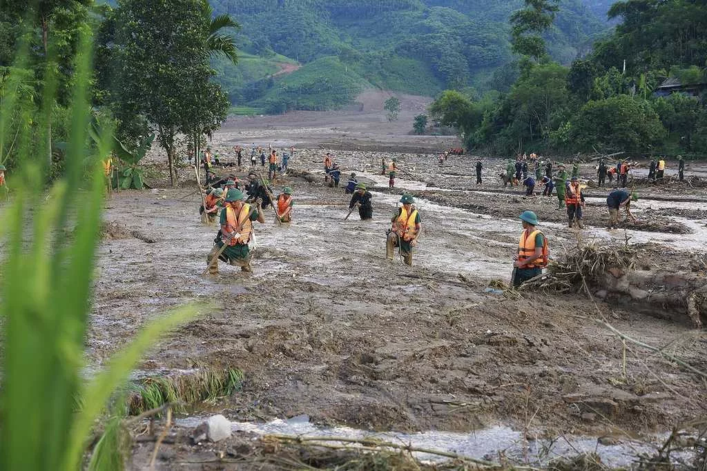 Vietnam typhoon death toll rises to 233