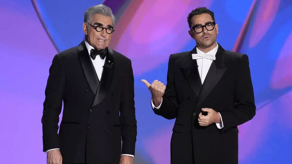 Emmy Moments: Hosts gently mock 'The Bear,' while TV moms, 'Happy Days' and 'West Wing' celebrated