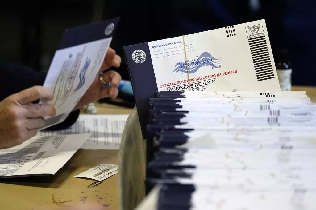 Why do election experts oppose hand-counting ballots?