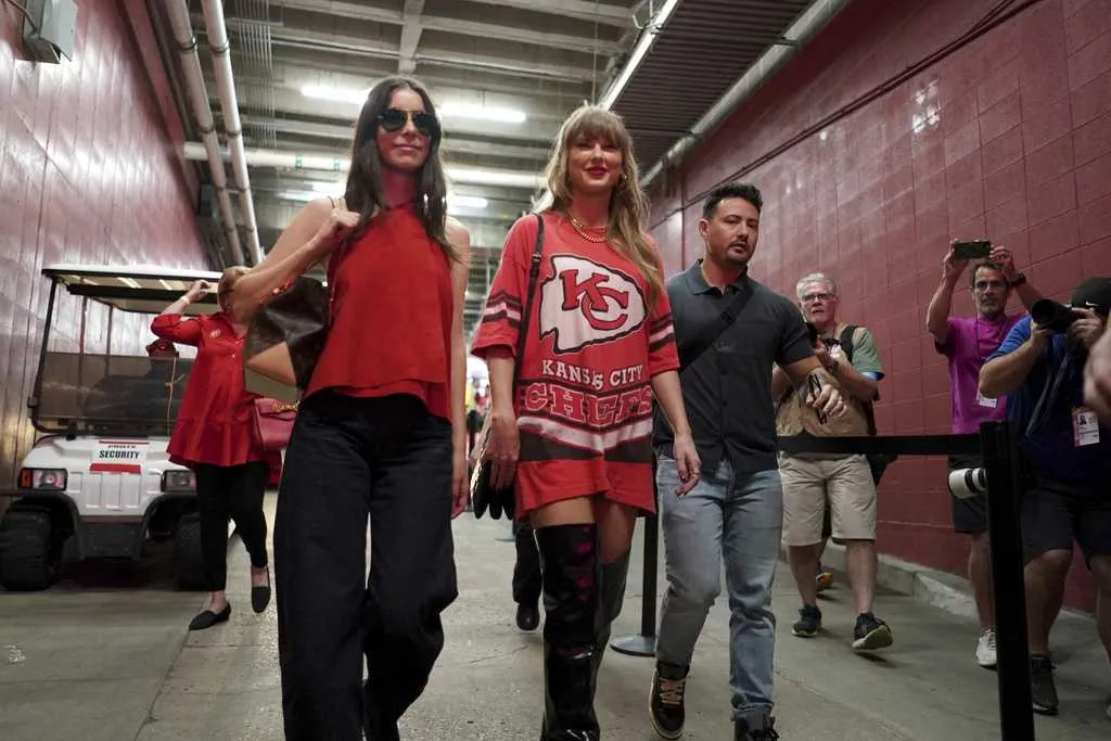 Taylor Swift shops at Kansas City shop for her most recent Chiefs game day outfit