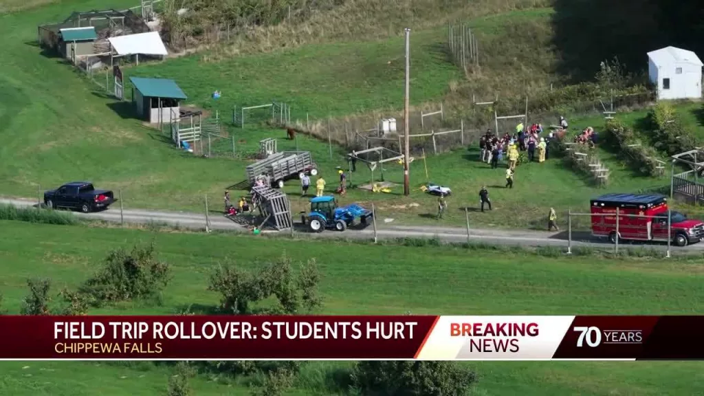 25 hurt as hay wagon overturns on school trip in Wisconsin