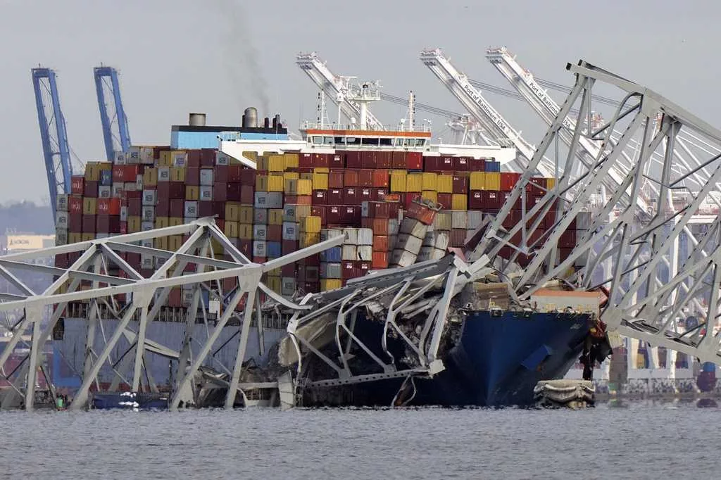 FBI agents boarded vessel managed by company whose other cargo ship collapsed Baltimore bridge