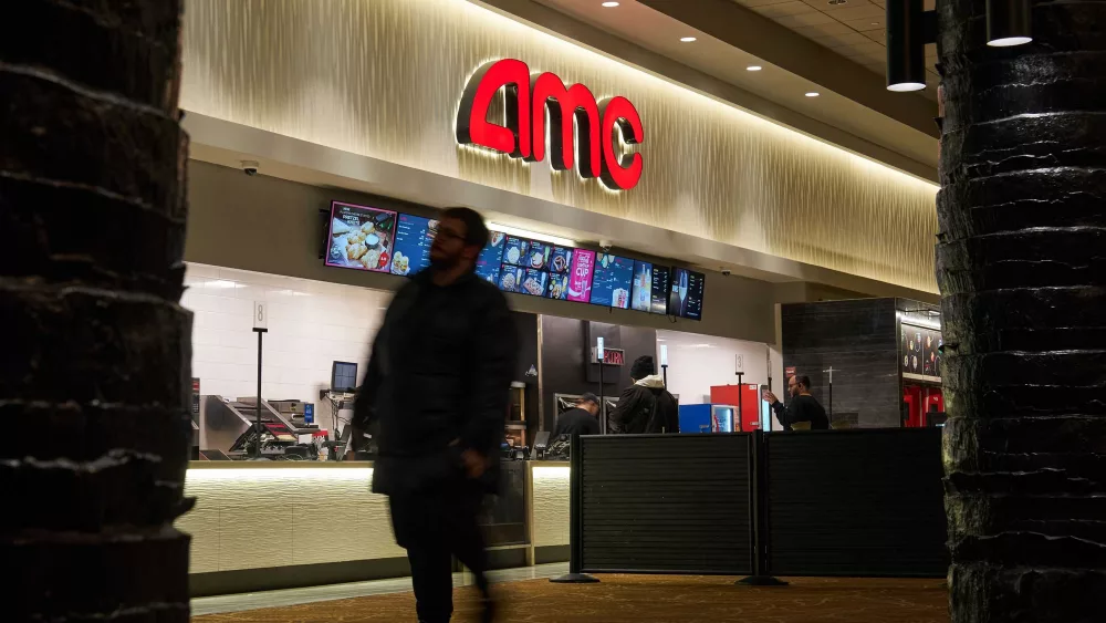 Major movie theater chains unveil a $2.2 billion makeover plan