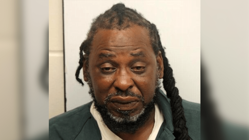 Savannah man faces up to 21 years in prison for strangling woman in front of her child