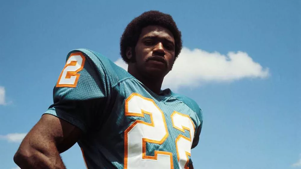 Mercury Morris, 2-time Super Bowl champion with Miami Dolphins, dies at 77