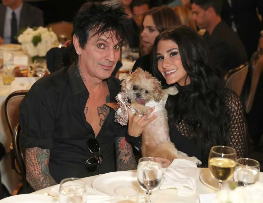 Coyote snatches dog from backyard of Tommy Lee, wife Brittany Furlan; she grabs beloved pet back